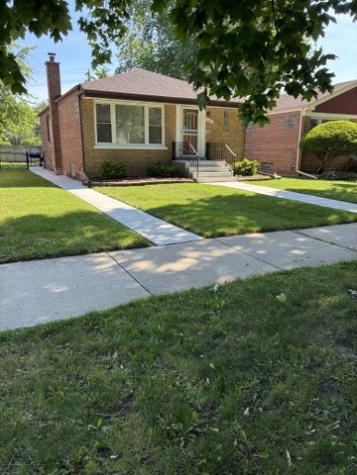 145 West 126th Place Chicago IL 60628