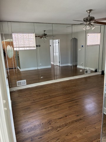 145 West 126th Place Chicago IL 60628