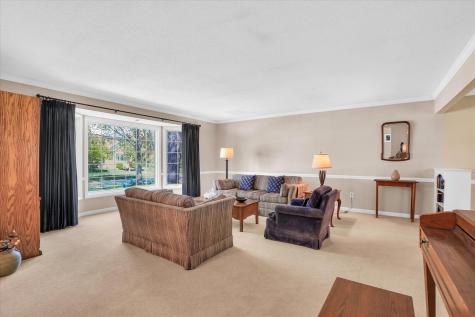 3405 Lakeshore Drive Champaign IL 61822