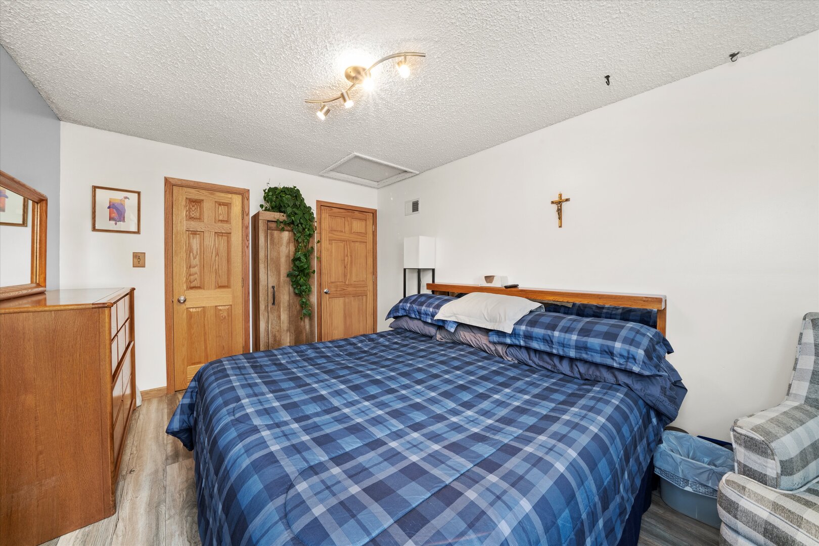 5142 South Mulligan Avenue Chicago IL 60638