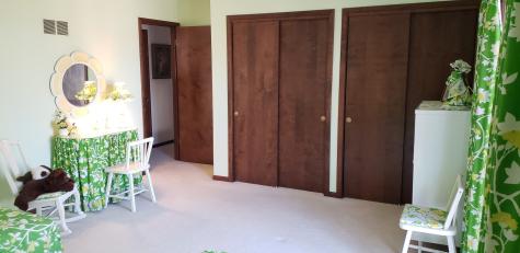 2203 Country Knoll Lane Elgin IL 60123