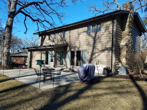 2203 Country Knoll Lane Elgin IL 60123