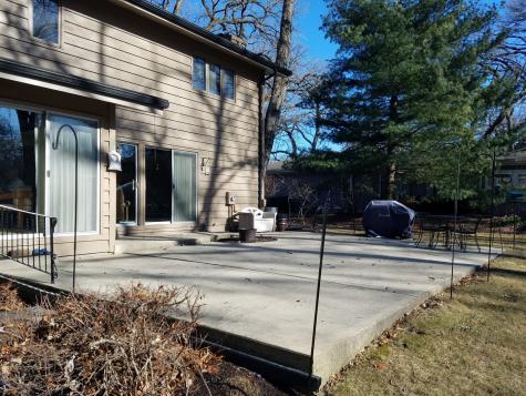 2203 Country Knoll Lane Elgin IL 60123