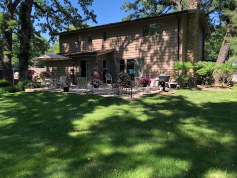 2203 Country Knoll Lane Elgin IL 60123