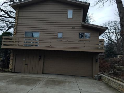 2203 Country Knoll Lane Elgin IL 60123