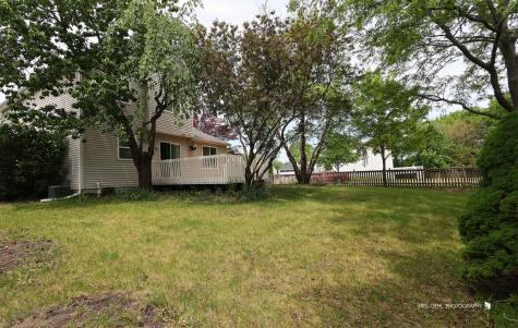 331 East Camden Lane E Round Lake Beach IL 60073