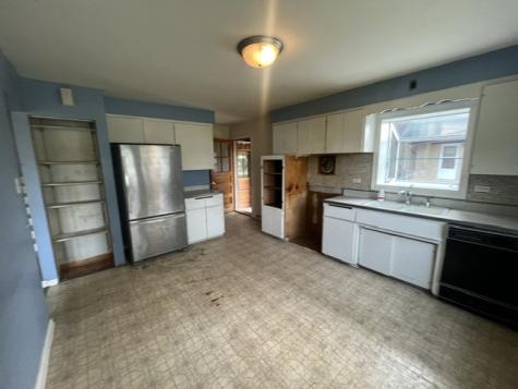 81 East Arquilla Drive Chicago Heights IL 60411