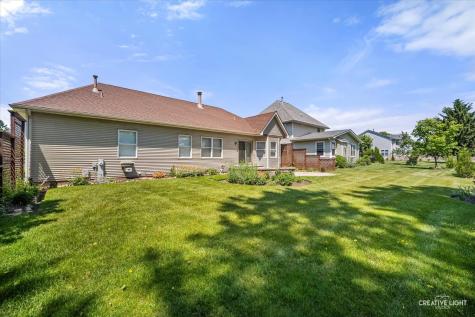 220 Barn Swallow Drive Woodstock IL 60098