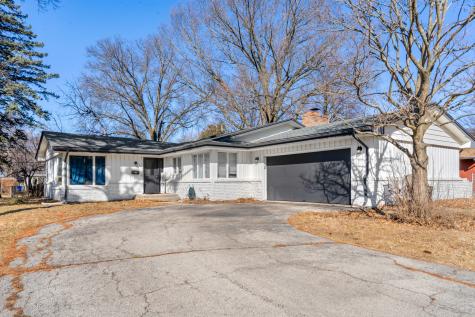 918 Mayfair Place Rockford IL 61107
