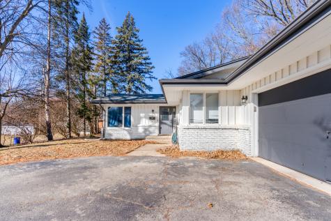 918 Mayfair Place Rockford IL 61107