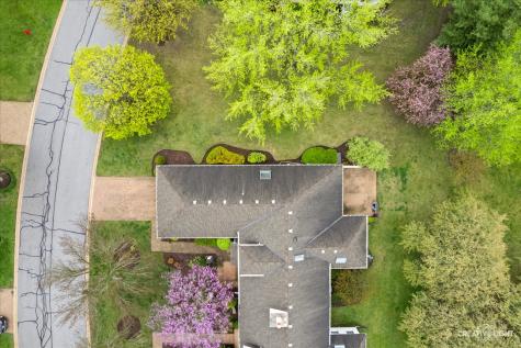 6 Glengarry Lane Sugar Grove IL 60554