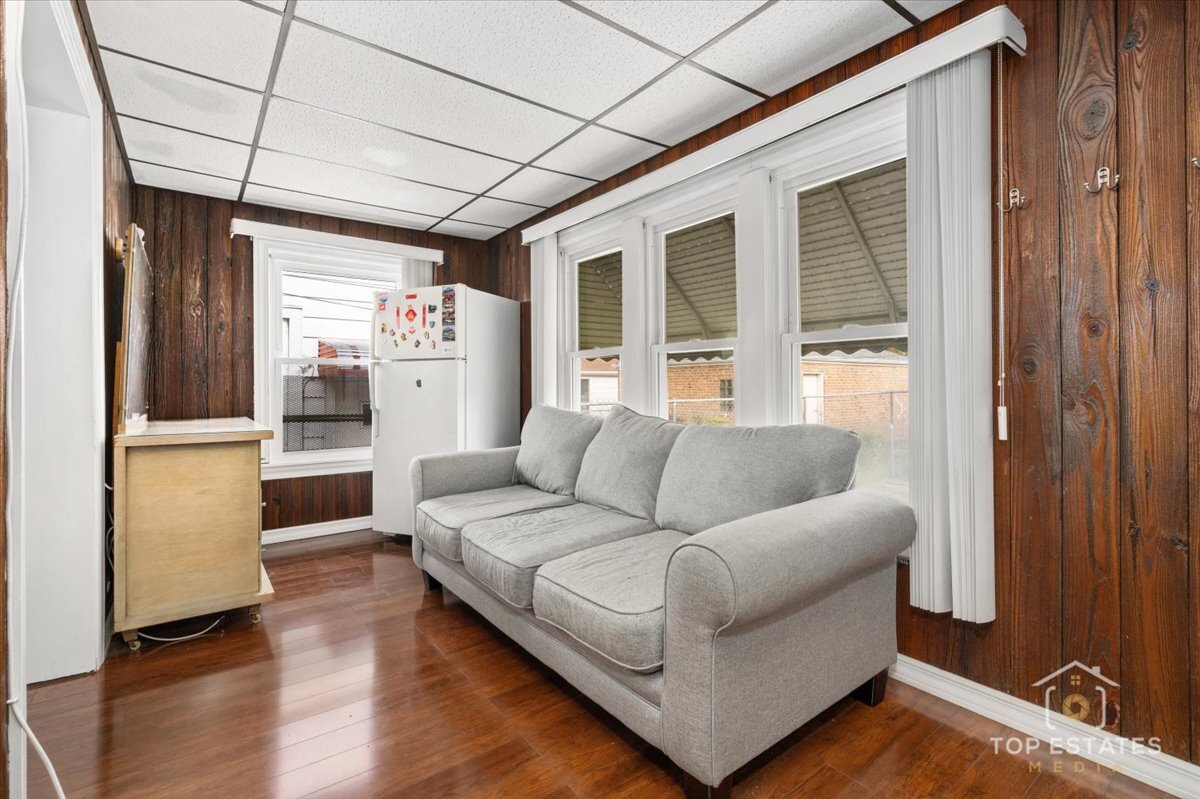 4641 South Trumbull Avenue Chicago IL 60632