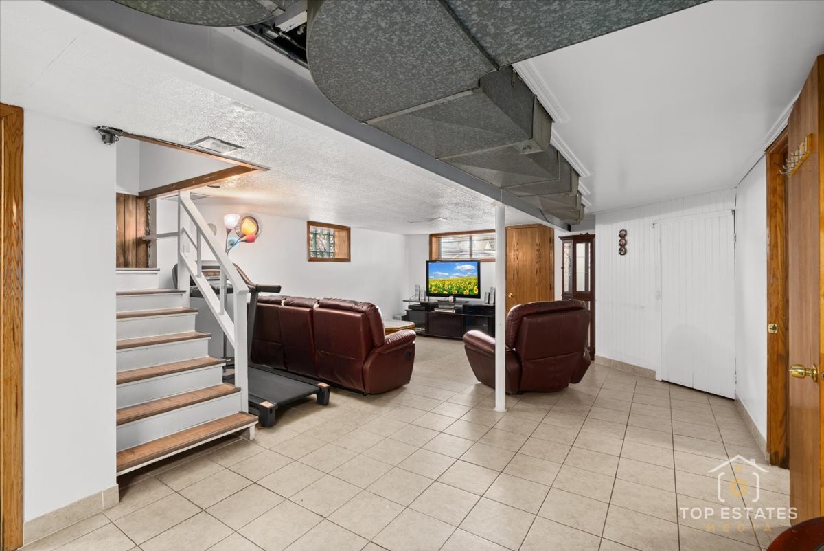 4641 South Trumbull Avenue Chicago IL 60632