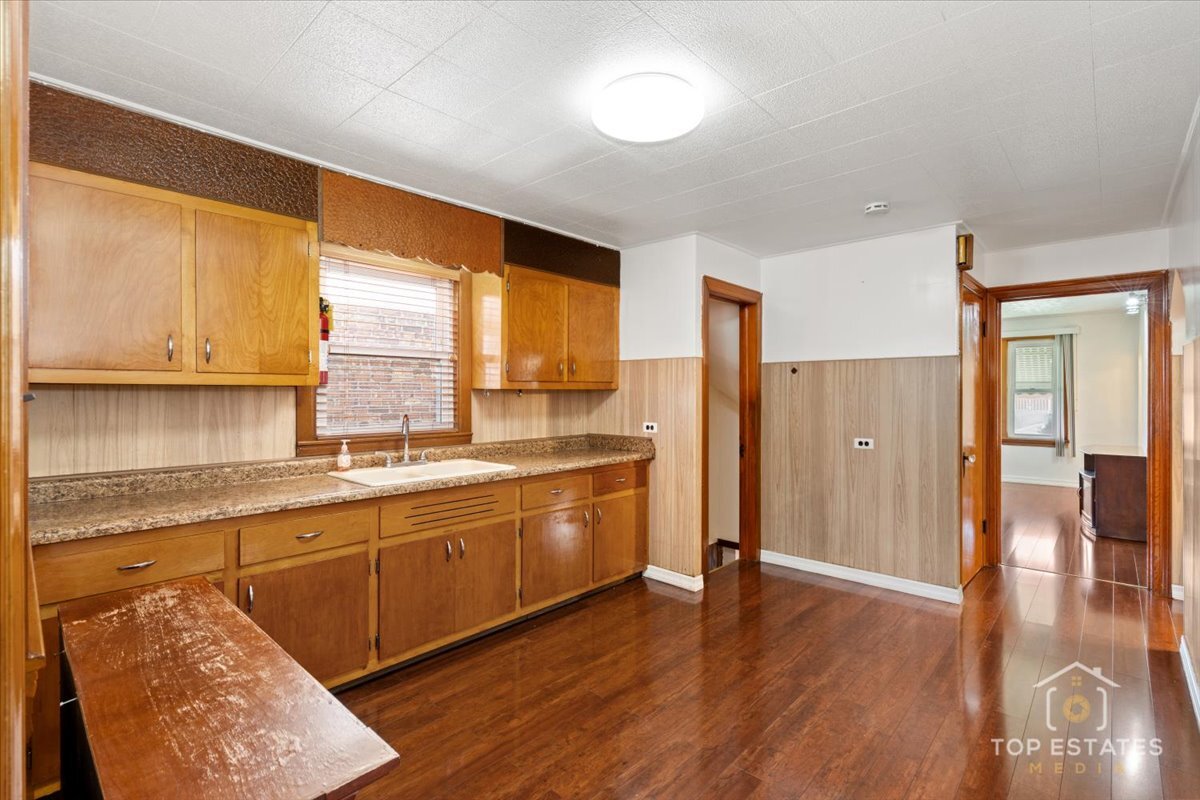 4641 South Trumbull Avenue Chicago IL 60632