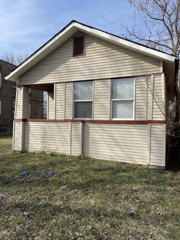 271 East 148th Street Harvey IL 60426