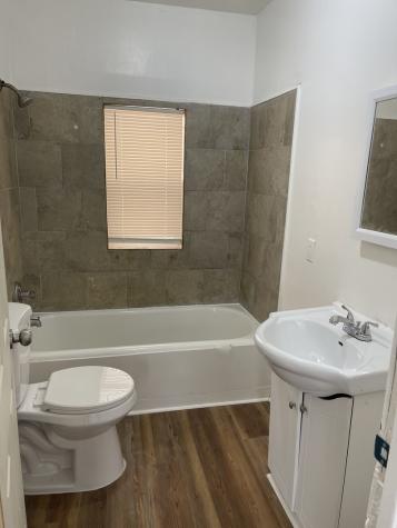 271 East 148th Street Harvey IL 60426