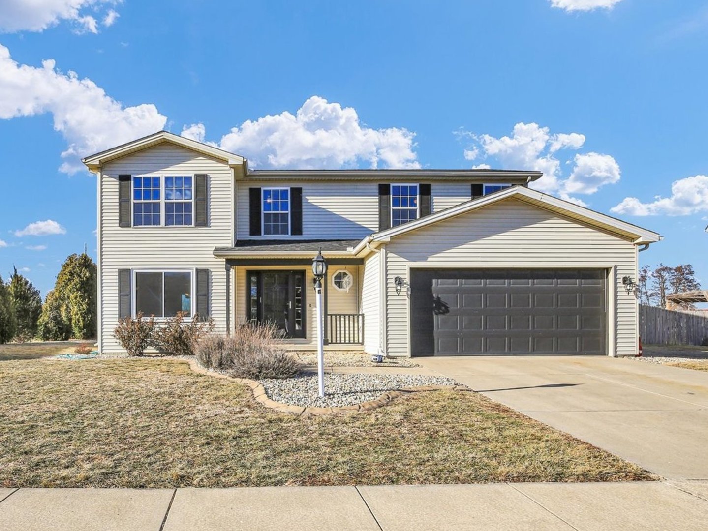 905 Bergamot Street Savoy IL 61874