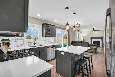 905 Bergamot Street Savoy IL 61874
