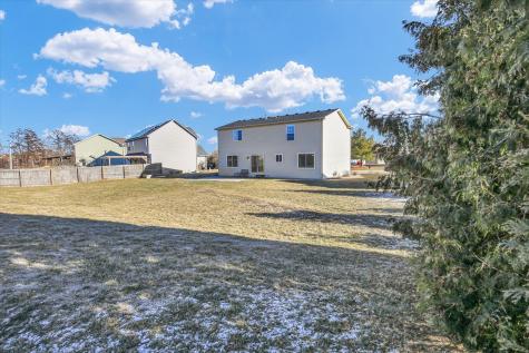 905 Bergamot Street Savoy IL 61874