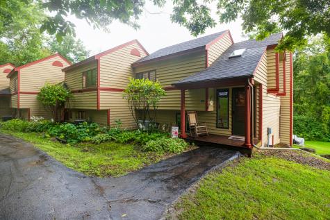 41 Spring Creek Lane Galena IL 61036