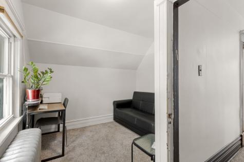 1819 West Cornelia Avenue Chicago IL 60657