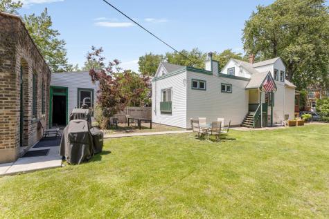 1819 West Cornelia Avenue Chicago IL 60657