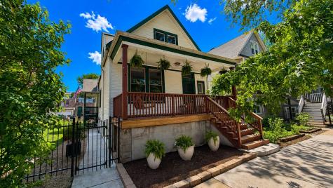 1819 West Cornelia Avenue Chicago IL 60657