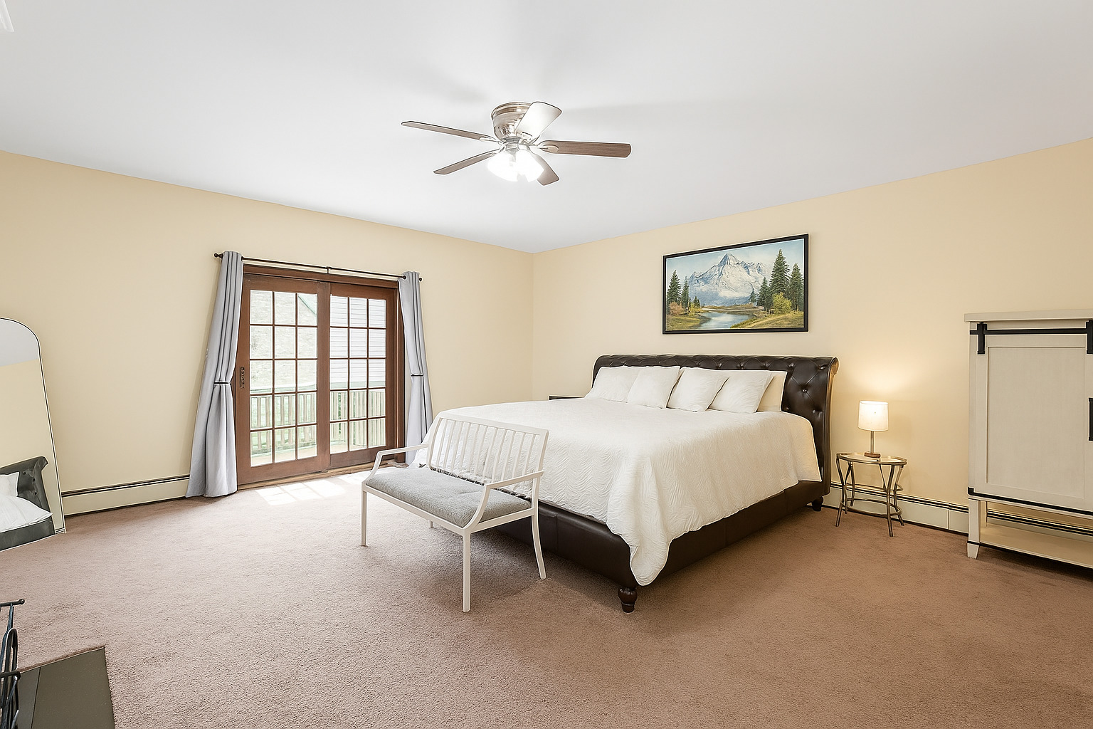1819 West Cornelia Avenue Chicago IL 60657