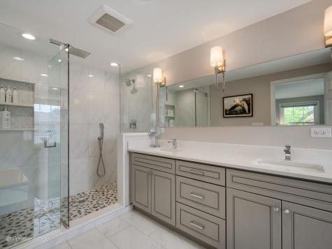1615 South Kaspar Avenue Arlington Heights IL 60005
