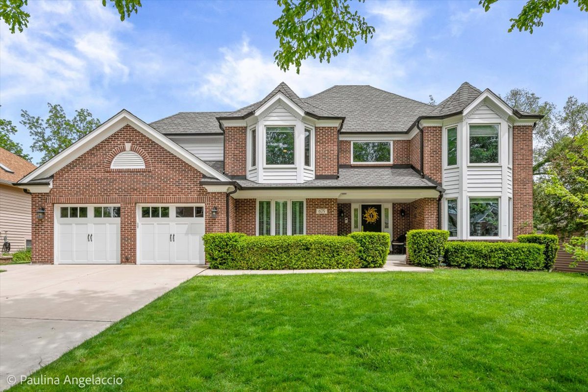 675 Oak Street Roselle IL 60172