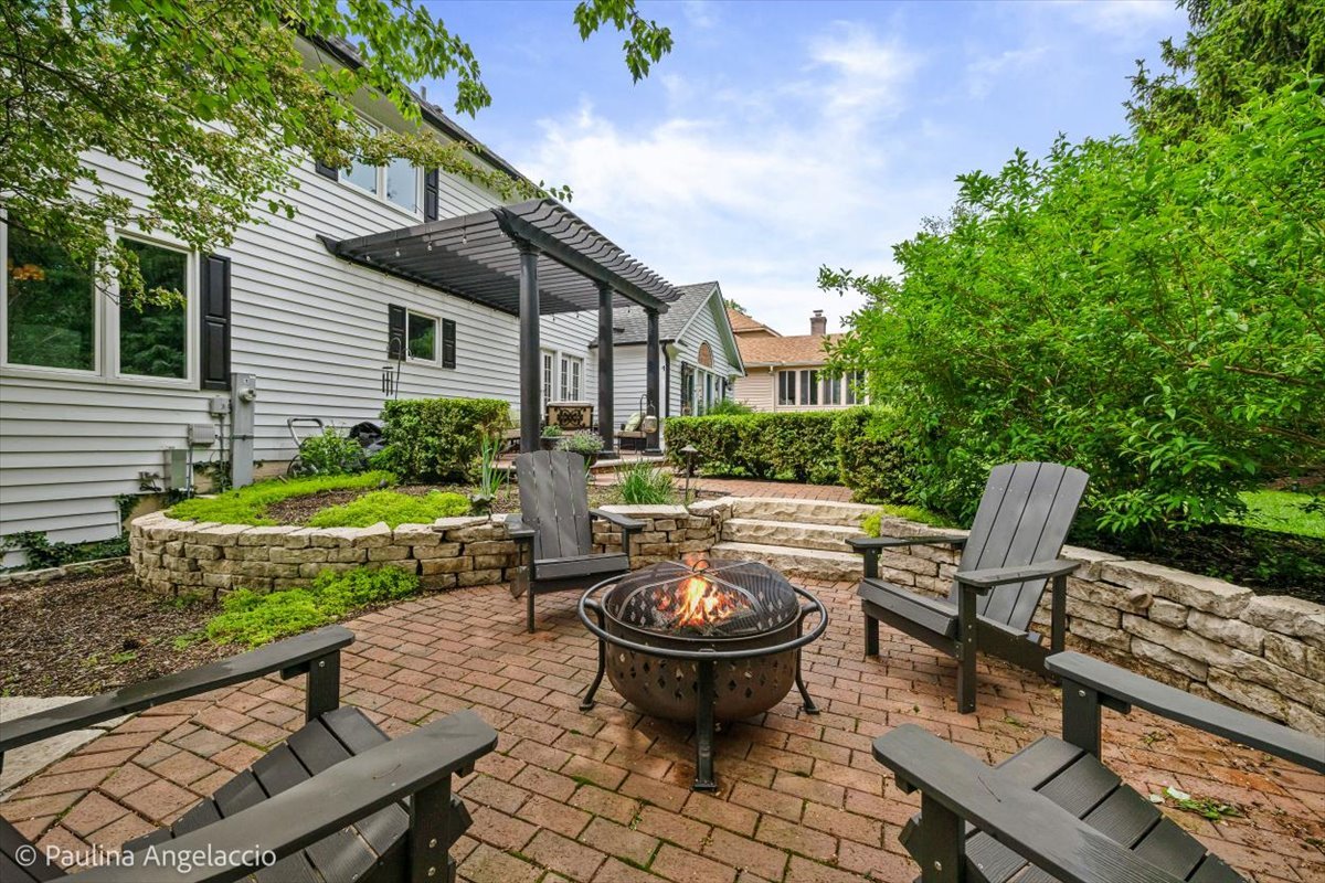 675 Oak Street Roselle IL 60172
