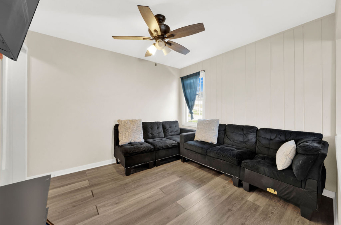 12565 Irving Avenue Blue Island IL 60406