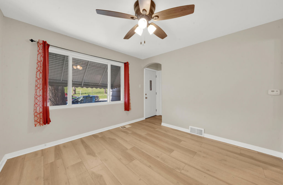 12565 Irving Avenue Blue Island IL 60406
