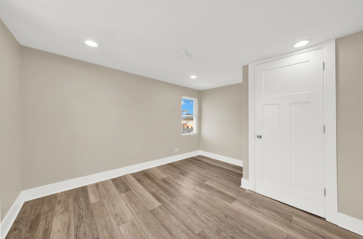 12565 Irving Avenue Blue Island IL 60406