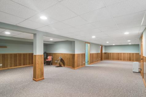 1600 East Linden Lane Mount Prospect IL 60056
