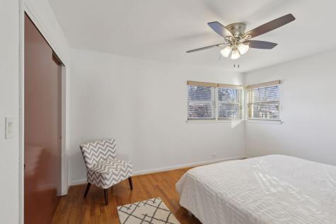 3836 West Estes Avenue Lincolnwood IL 60712