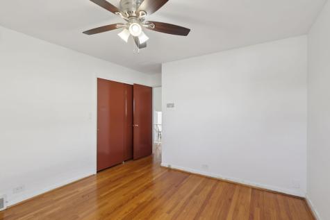 3836 West Estes Avenue Lincolnwood IL 60712