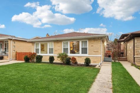 3836 West Estes Avenue Lincolnwood IL 60712