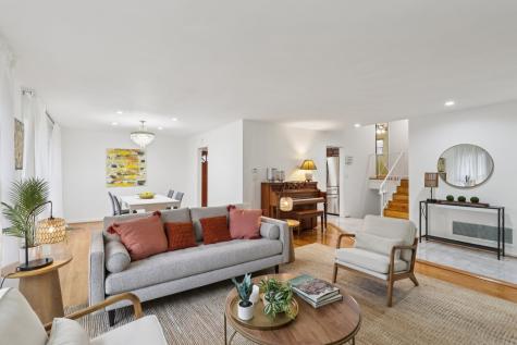 3836 West Estes Avenue Lincolnwood IL 60712