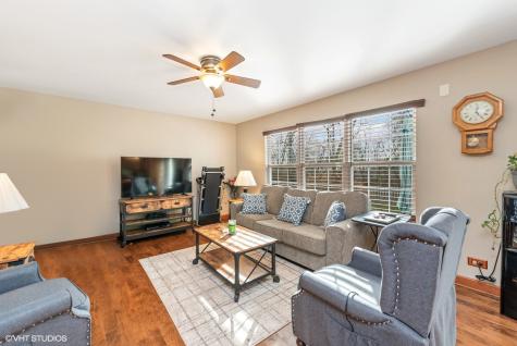 11061 Bayou Court Huntley IL 60142