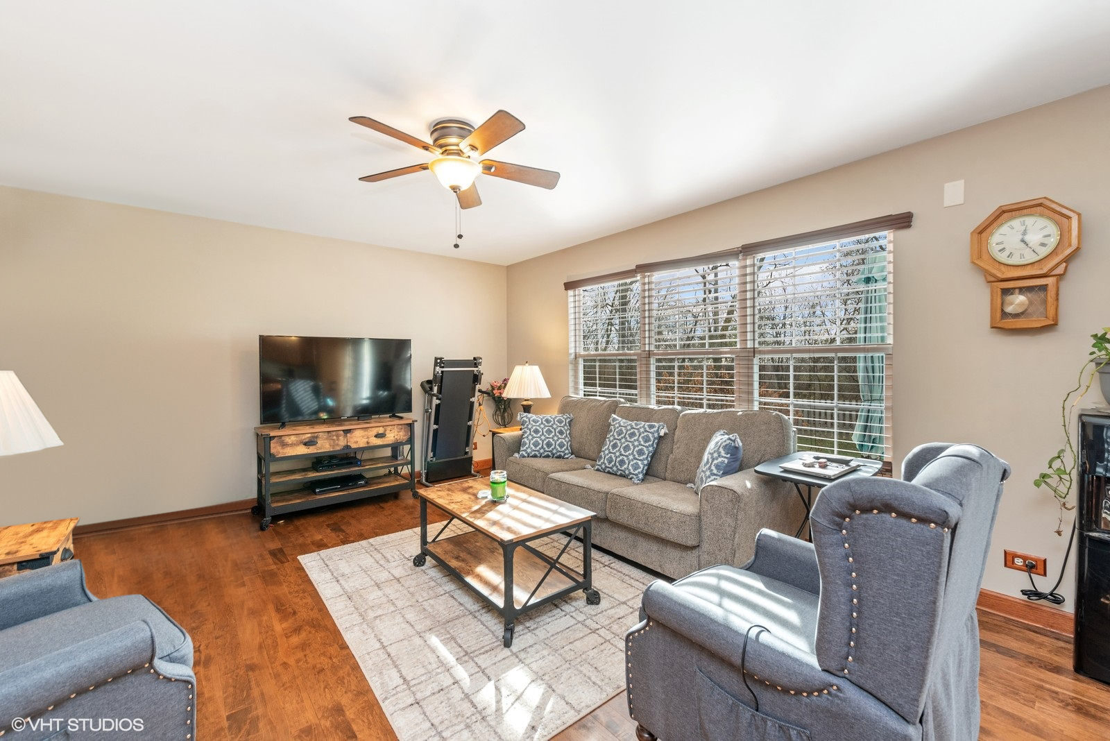 11061 Bayou Court Huntley IL 60142