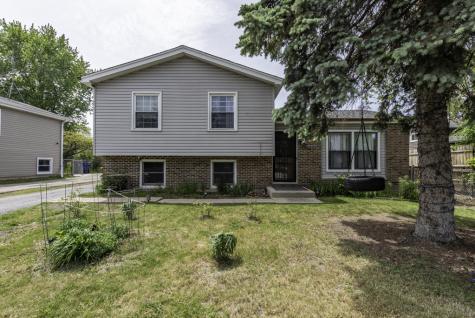 3332 North Lewis Avenue Waukegan IL 60087