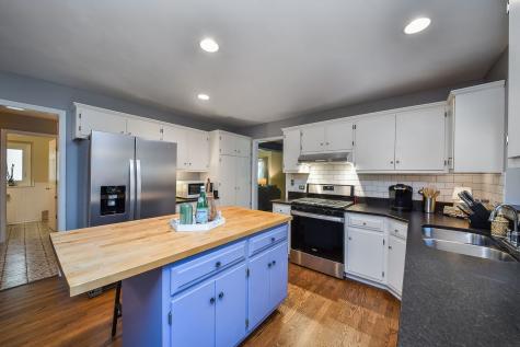496 Waubonsee Circle Oswego IL 60543