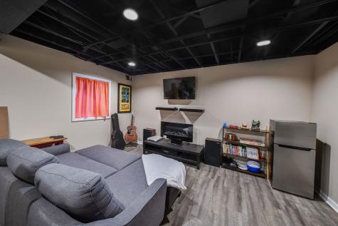 496 Waubonsee Circle Oswego IL 60543