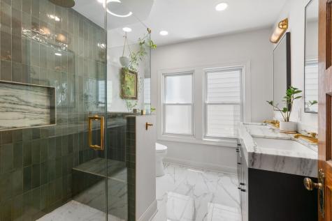 2324 West Eastwood Avenue Chicago IL 60625