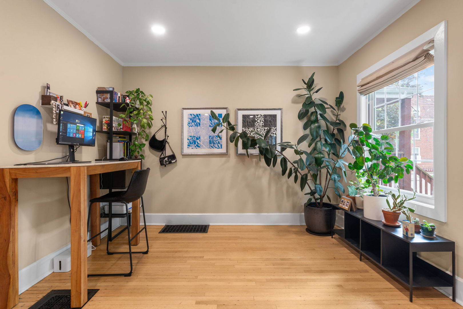 2324 West Eastwood Avenue Chicago IL 60625