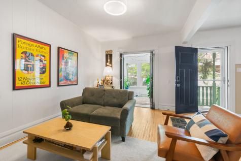 2324 West Eastwood Avenue Chicago IL 60625