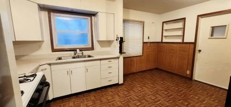 256 West Fleming Street Watseka IL 60970