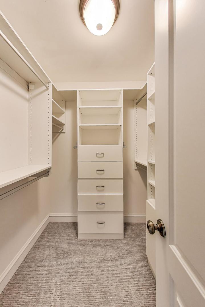 6420 North Navajo Avenue Chicago IL 60646