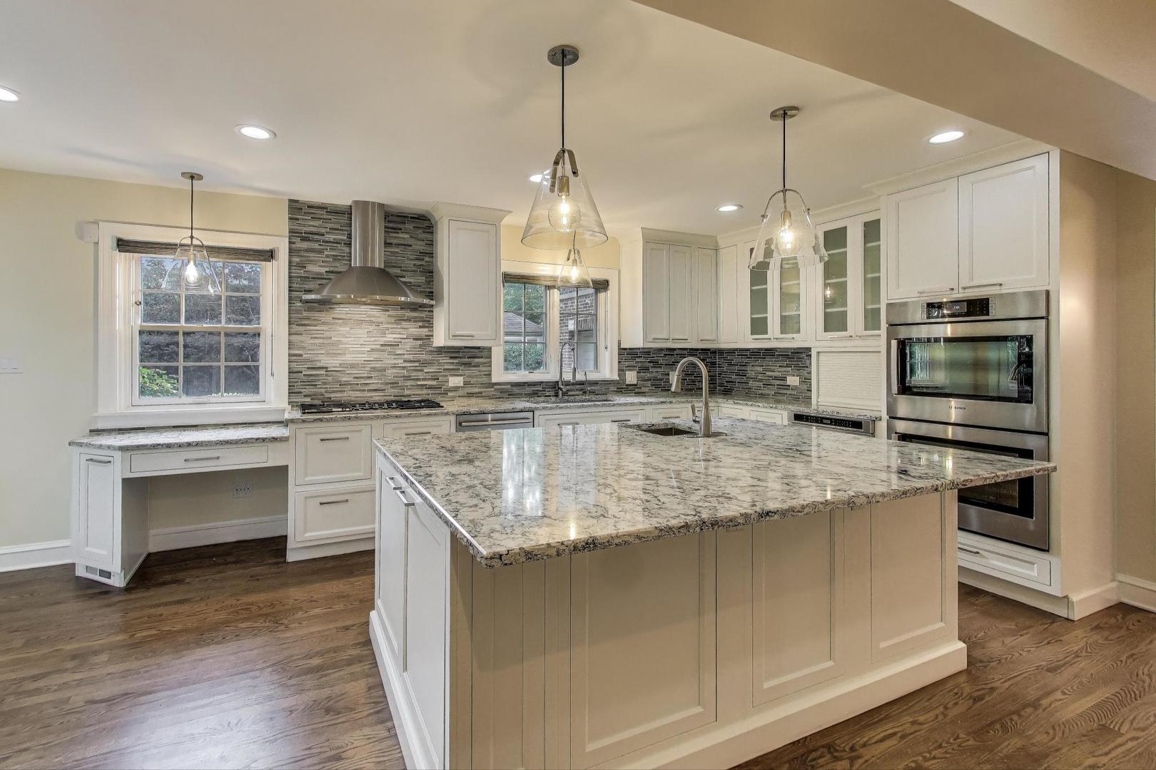 6420 North Navajo Avenue Chicago IL 60646